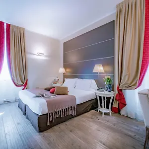 **** Hotel Townhouse 33 Italia